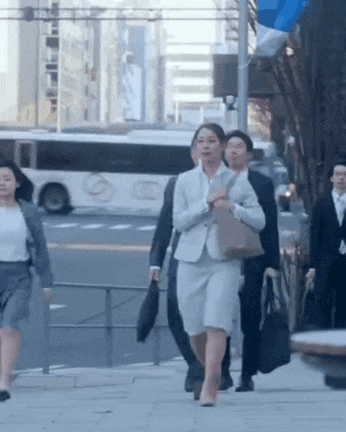 3324fb6852cb61ef830e1e83fa4e5d4b_1784217136_0907.gif