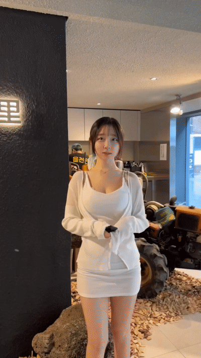 cdeb6d9fc9e55e658569ac9afe4ca9ea_1785081948_6991.gif
