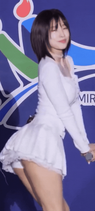 0f1323193f6d4342ed1b970718d61149_1785908404_2449.gif